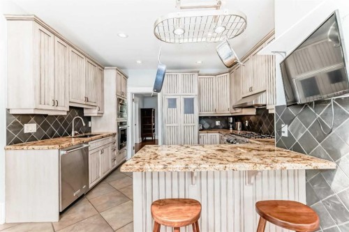 4112 8 Street Sw, Calgary, AB 