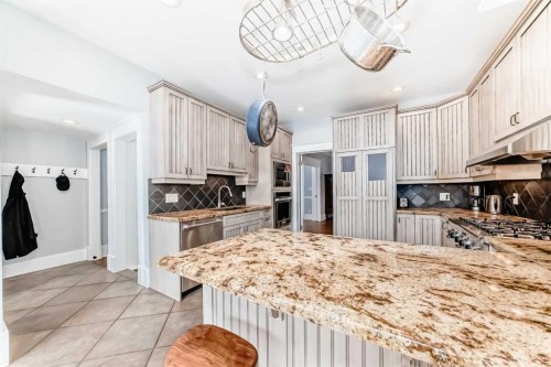4112 8 Street Sw, Calgary, AB 