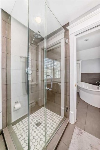 4112 8 Street Sw, Calgary, AB 