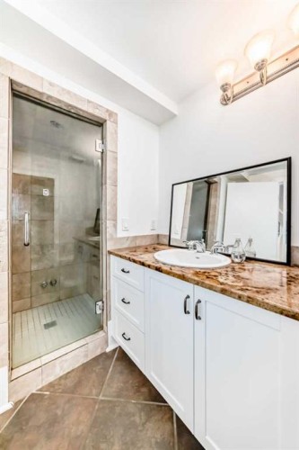 4112 8 Street Sw, Calgary, AB 