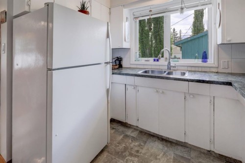 68 Brown Crescent Nw, Calgary, AB 