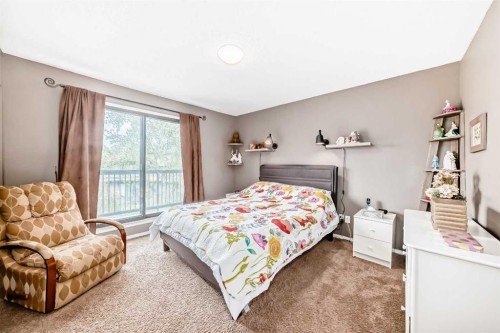144-7172 Coach Hill Road Sw, Calgary, AB - Indoor Photo Showing Bedroom