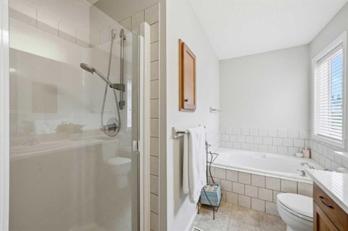 82 Springborough Point Sw, Calgary, AB 
