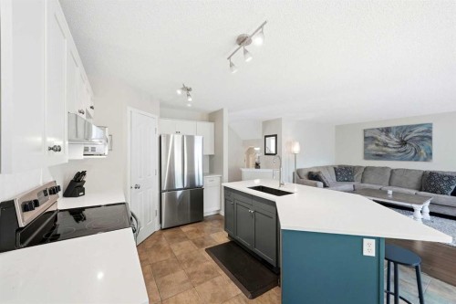 82 Springborough Point Sw, Calgary, AB 