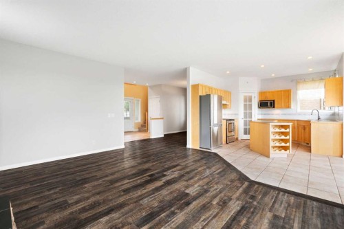 79 Royal Crest Way Nw, Calgary, AB 