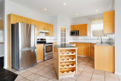79 Royal Crest Way Nw, Calgary, AB 