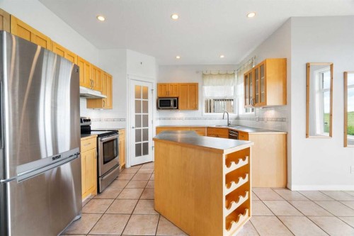 79 Royal Crest Way Nw, Calgary, AB 