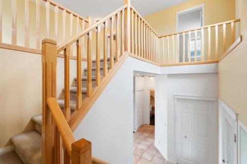 79 Royal Crest Way Nw, Calgary, AB 