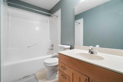 79 Royal Crest Way Nw, Calgary, AB 