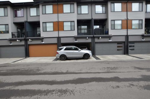 310 Corner Glen Circle Ne, Calgary, AB 