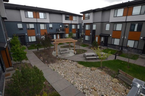 310 Corner Glen Circle Ne, Calgary, AB 