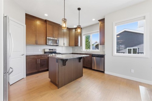 62 Fireside Circle, Cochrane, AB 