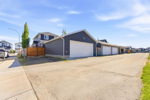 62 Fireside Circle, Cochrane, AB 