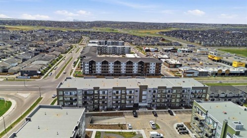 3420-33 Carringham Gate Nw, Calgary, AB - Outdoor With View