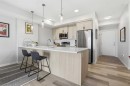 3420-33 Carringham Gate Nw, Calgary, AB  - Indoor Photo Showing Kitchen With Upgraded Kitchen 