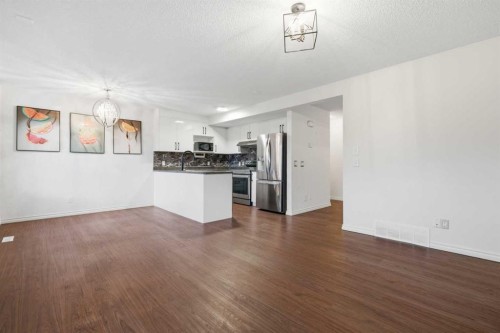 46 Bridleglen Manor Sw, Calgary, AB 