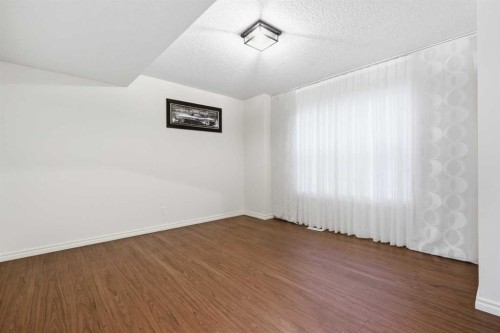 46 Bridleglen Manor Sw, Calgary, AB 