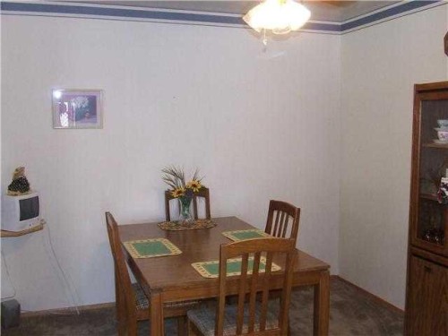 132 Allandale Close Se, Calgary, AB 