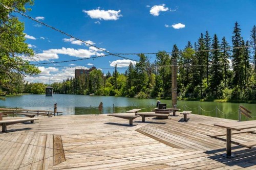 8812 46 Avenue Nw, Calgary, AB 
