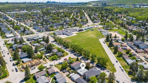 8812 46 Avenue Nw, Calgary, AB 