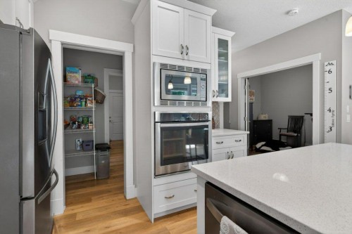 41 Drake Landing Loop, Okotoks, AB 