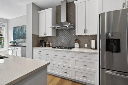 41 Drake Landing Loop, Okotoks, AB 