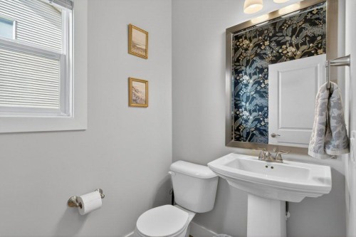 41 Drake Landing Loop, Okotoks, AB 