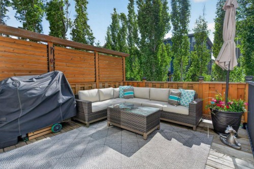 41 Drake Landing Loop, Okotoks, AB 