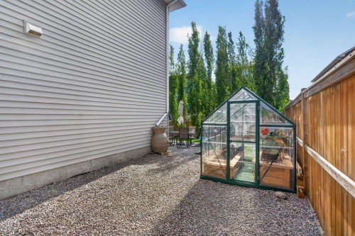 41 Drake Landing Loop, Okotoks, AB 