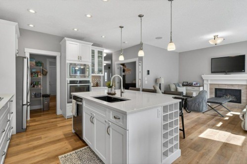41 Drake Landing Loop, Okotoks, AB 