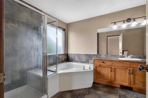 139 Panamount Street Nw, Calgary, AB 