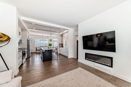 38 Precedence Glen, Cochrane, AB 