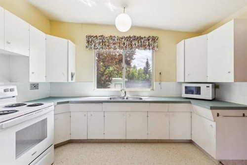 4312 40 Street Nw, Calgary, AB 