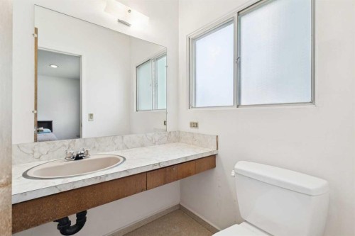 4312 40 Street Nw, Calgary, AB 