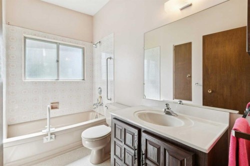 4312 40 Street Nw, Calgary, AB 