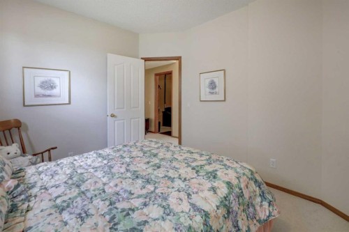 10 Eagleview Heights, Cochrane, AB 