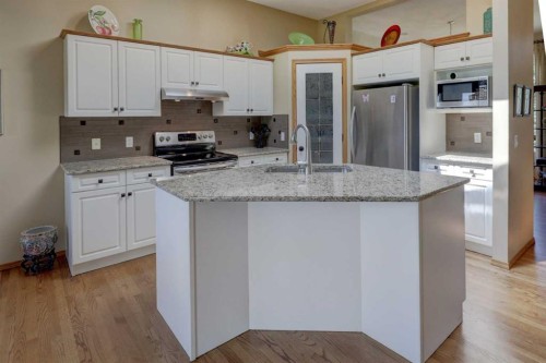 10 Eagleview Heights, Cochrane, AB 