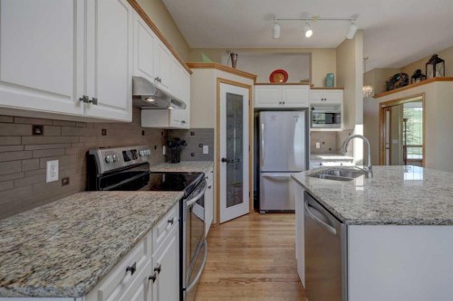 10 Eagleview Heights, Cochrane, AB 