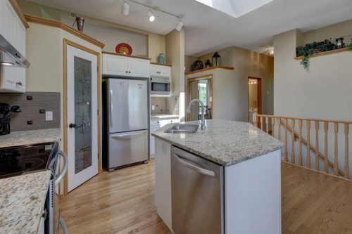 10 Eagleview Heights, Cochrane, AB 