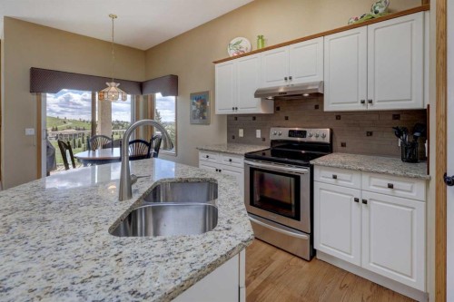 10 Eagleview Heights, Cochrane, AB 