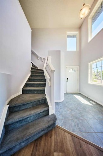 153 Royal Birch Bay Nw, Calgary, AB 