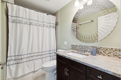 28 Cantrell Bay Sw, Calgary, AB 