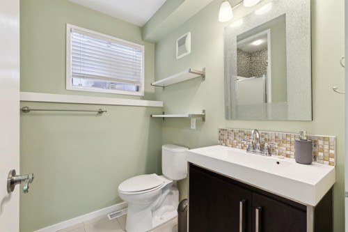 28 Cantrell Bay Sw, Calgary, AB 