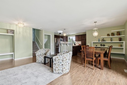 28 Cantrell Bay Sw, Calgary, AB 