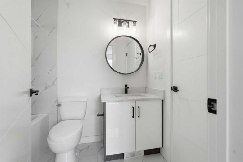 58 Taraglen Road Ne, Calgary, AB - Indoor Photo Showing Bathroom