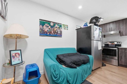 58 Taraglen Road Ne, Calgary, AB - Indoor Photo Showing Other Room