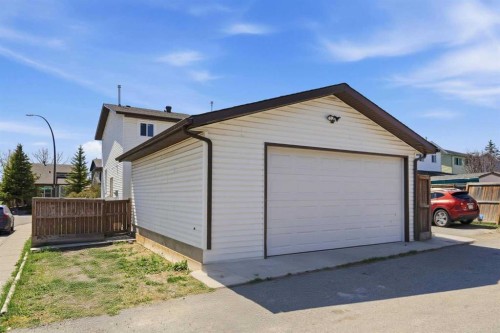 58 Taraglen Road Ne, Calgary, AB - Outdoor With Exterior