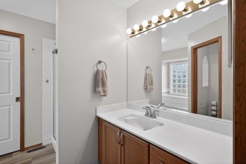 153 Mountain Park Drive Se, Calgary, AB 