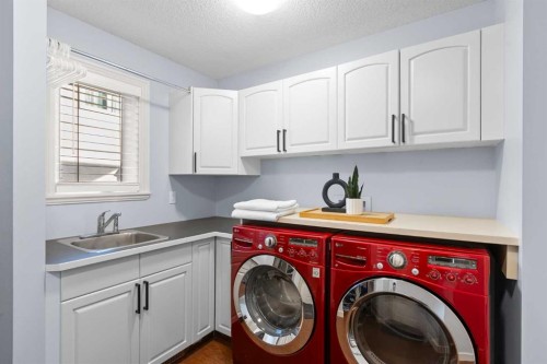 366 Patterson Boulevard Sw, Calgary, AB - Indoor Photo Showing Laundry Room