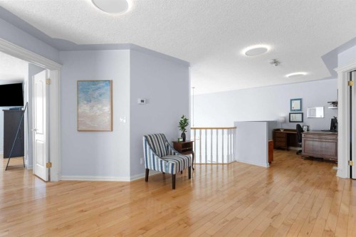 366 Patterson Boulevard Sw, Calgary, AB - Indoor Photo Showing Other Room